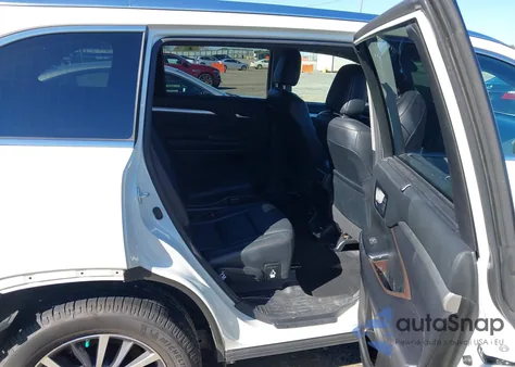 2017 Toyota Highlander Xle z USA, uszkodzony, nr VIN 5TDKZRFH2HS520967